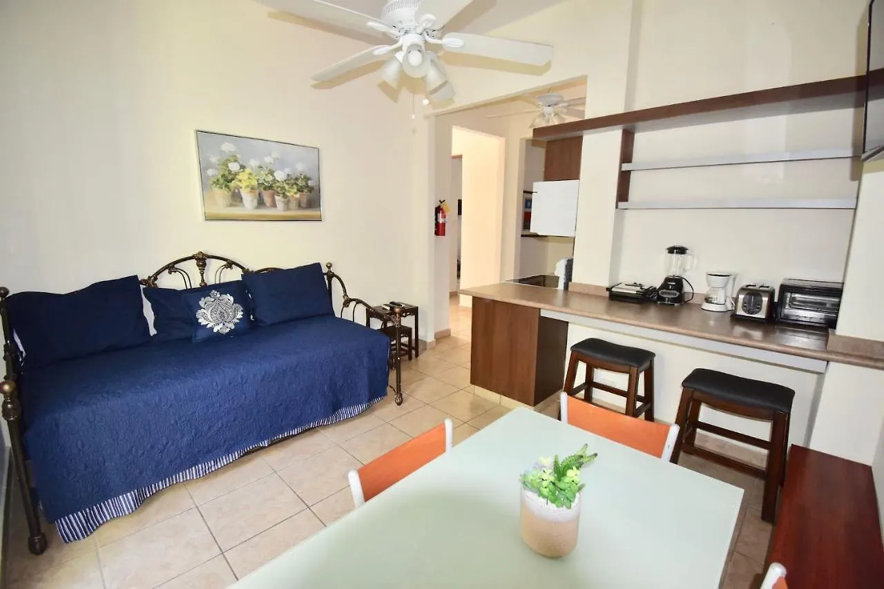 Condado Beach & Rooftop Garden For Large Groups - Apt 2 San Juan Puerto Rico
