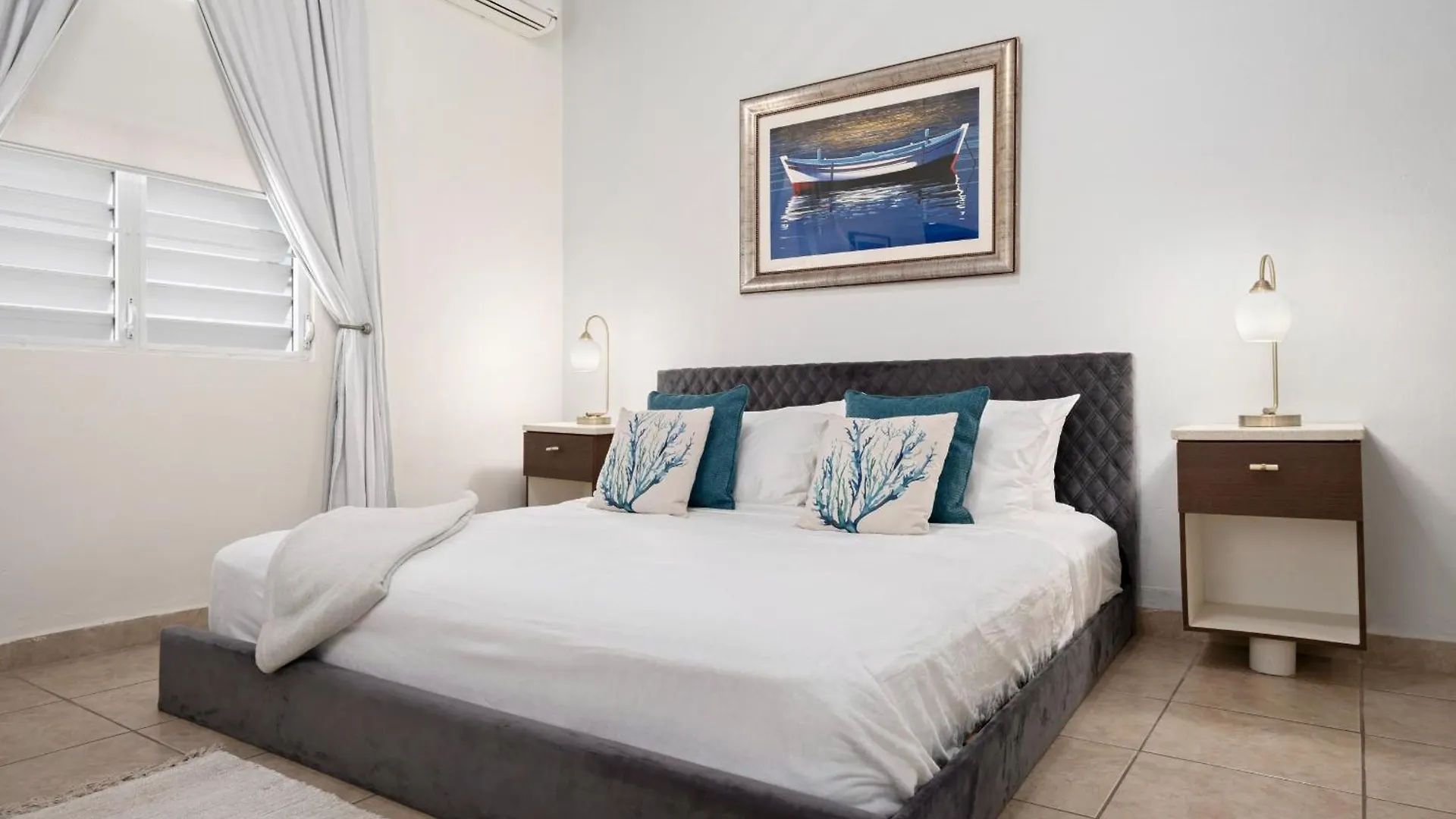 Condado Beach & Rooftop Garden For Large Groups - Apt 2 San Juan Puerto Rico